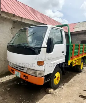 Toyota Dyna 150 Normal Hand 2rz Engine Company Used.