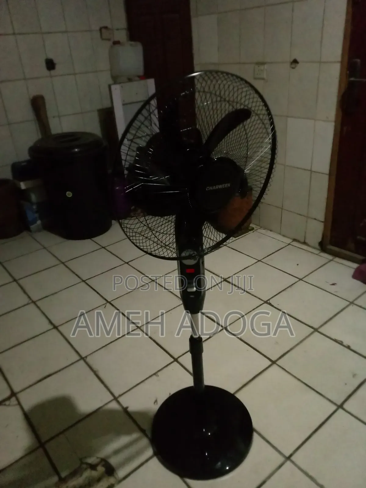 16 Inches Rechargeable Fan With Solar Panel