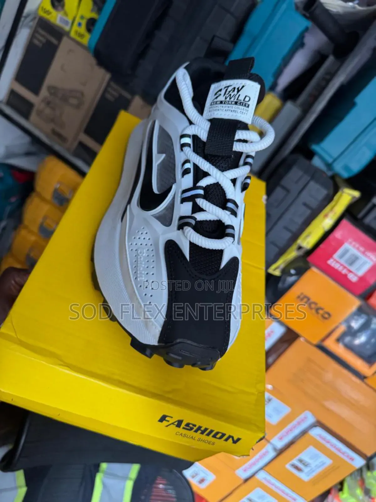 Luxurious Durable Sneakers👟
