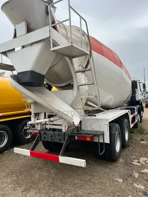 Photo - Concrete Mixer 12 Cubic Meters