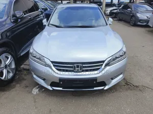 Honda Accord Sport 4dr Sedan FWD (2.4L 4cyl 2A) 2013 Silver