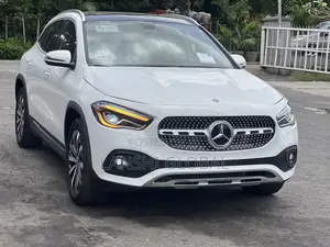 Mercedes-Benz GLA 250 2021 White