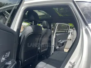 Mercedes-Benz GLA 250 2021 White