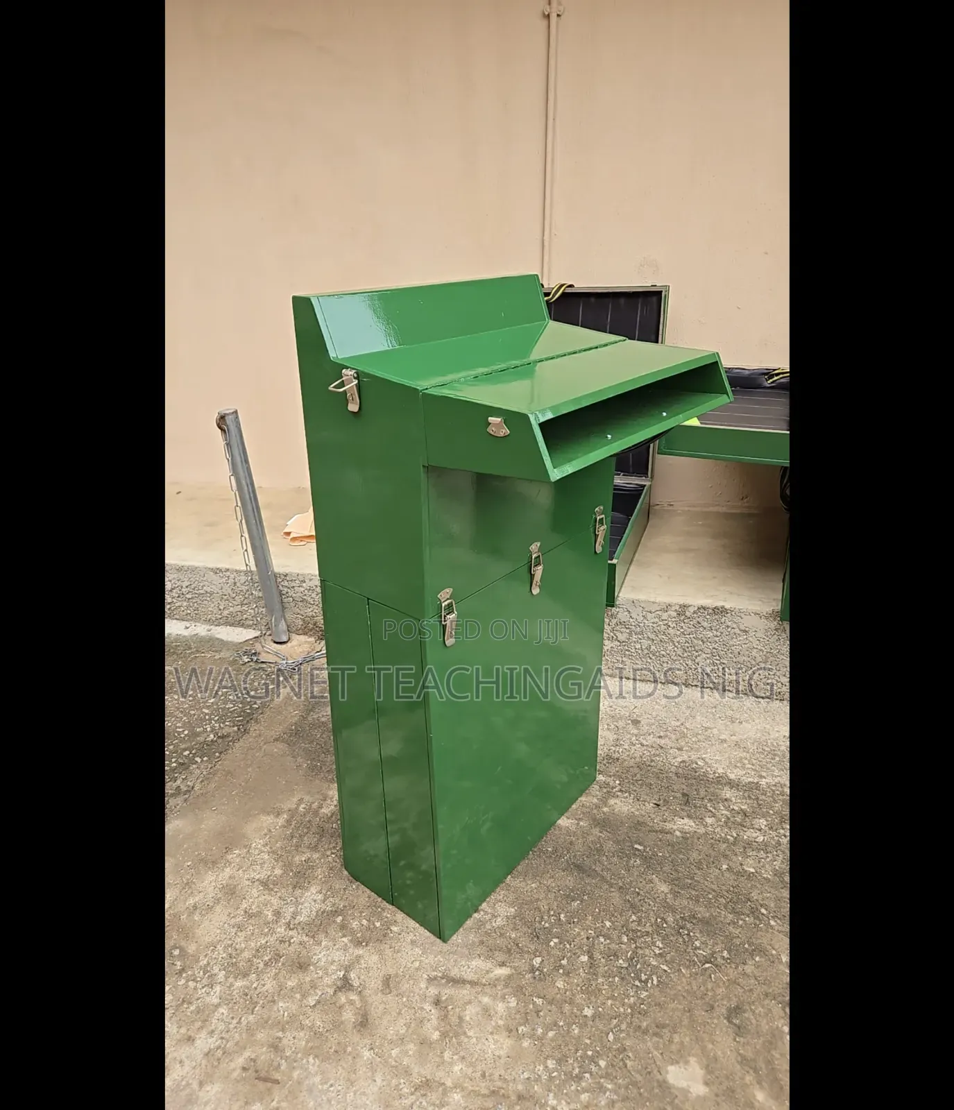 Executive Foldable Wooden Presidential Podium