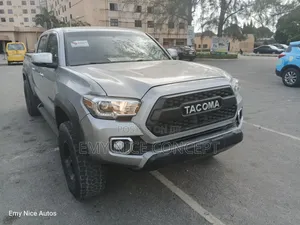 Toyota Tacoma TRD Off Road 2017 Silver