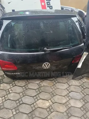 Rear Booth Volkswagen Touareg 2016 Model