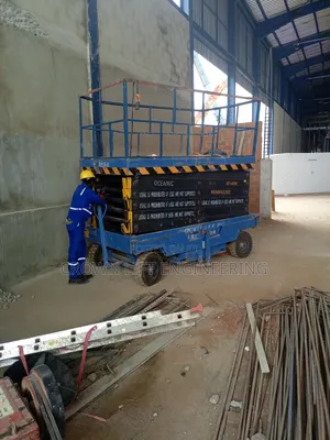 Motorized Manlift for Sale