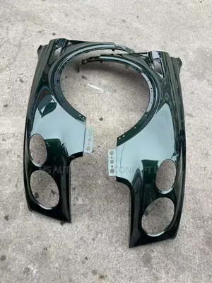 Bentley Bentyaga Fender 2021