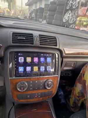 Photo - R Class Mercedes Android Screen ( R350/ R300/ R320/ R280)