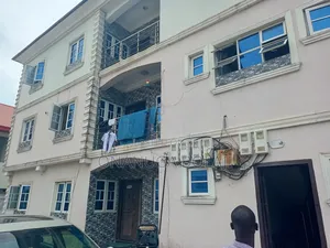 Furnished 3bdrm Block of Flats in Igboloko, Lakowe for sale