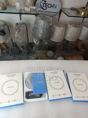 Namani Wireless Charger for iPhone , Samsung. Fast Wireless Charging