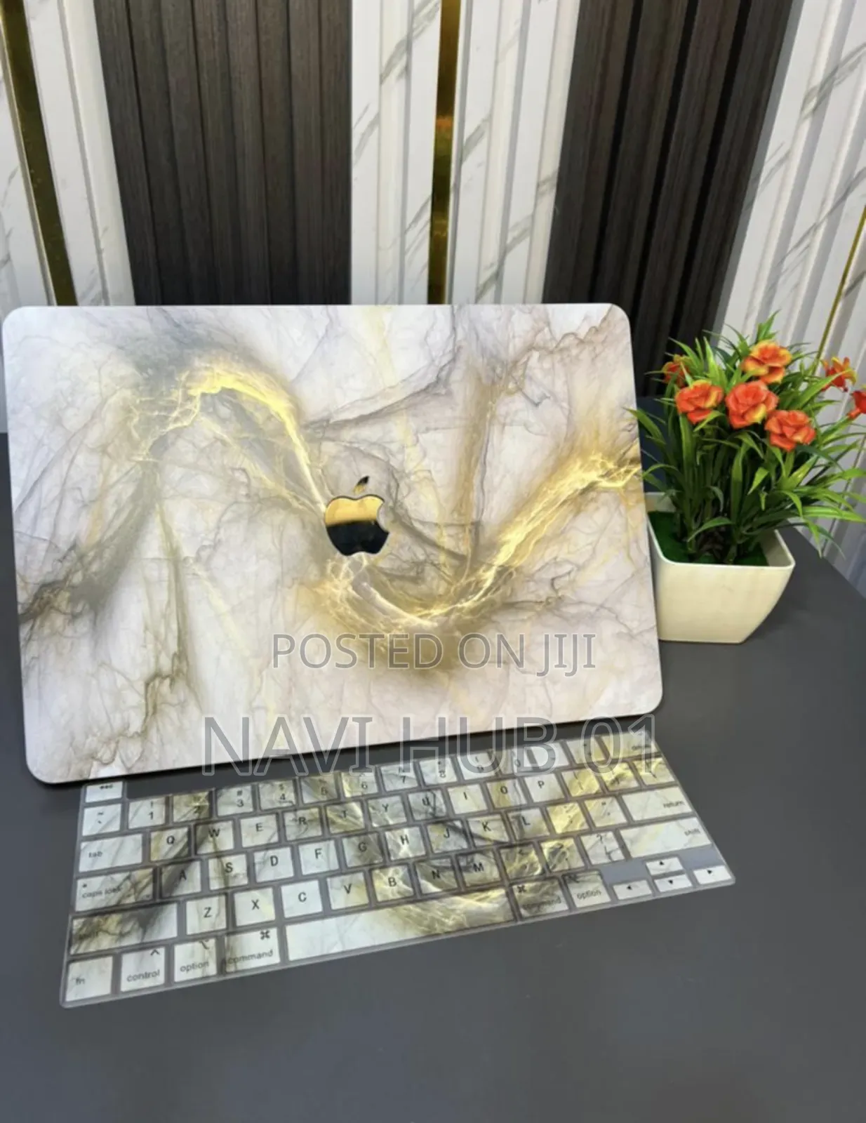13 Inch Macbook Design Case With Accessories
