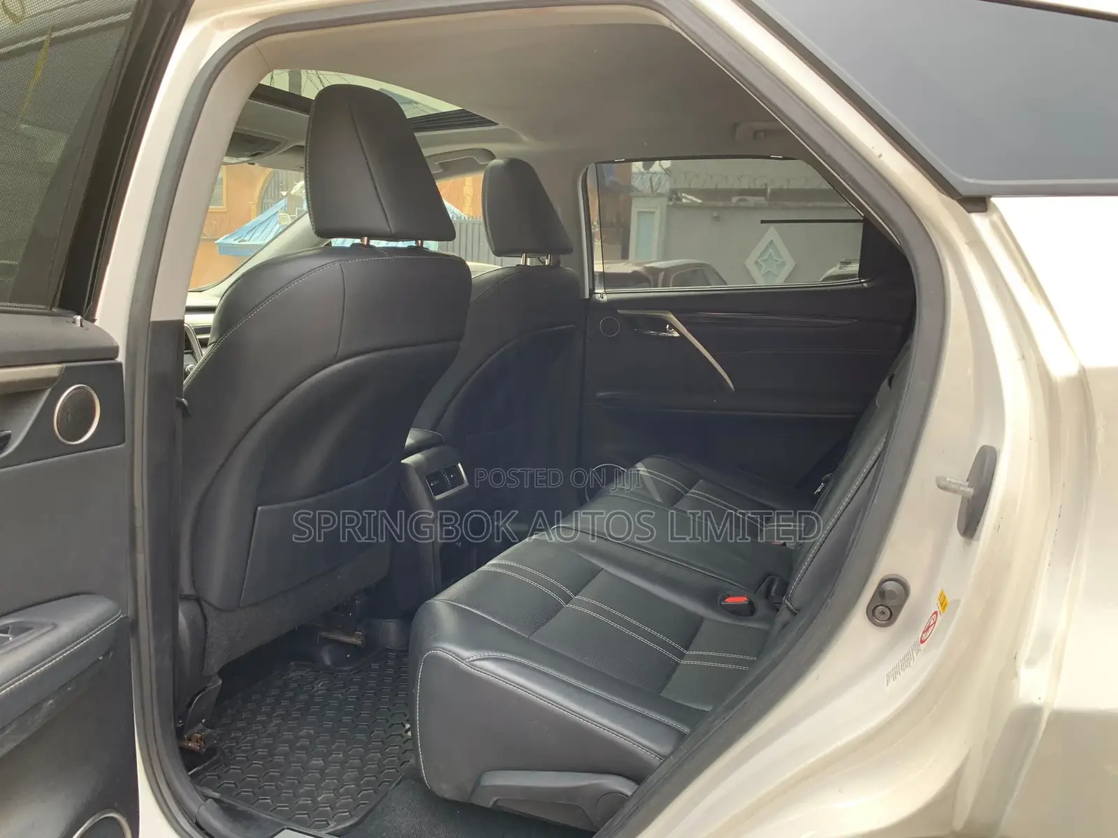 Lexus RX 350 FWD 2016 White