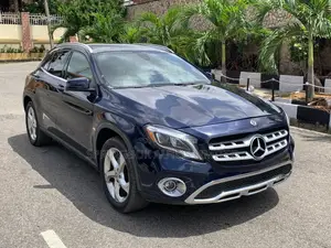 Mercedes-Benz GLA 250 2018 Blue