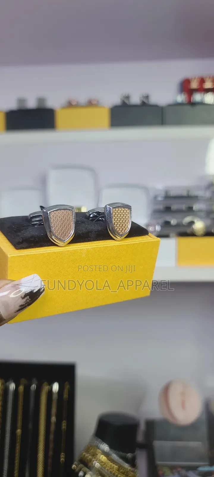 Universal Cufflinks Style