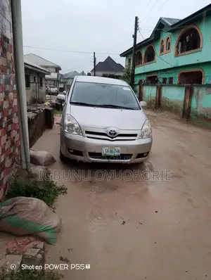 Toyota Corolla Verso 1.8 2004 Silver