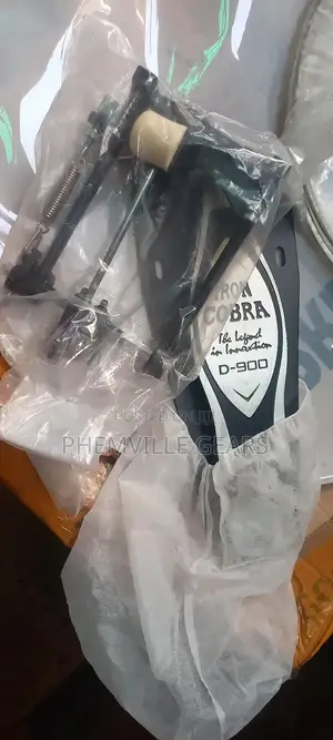 Iron Cobra D-900 Pedal