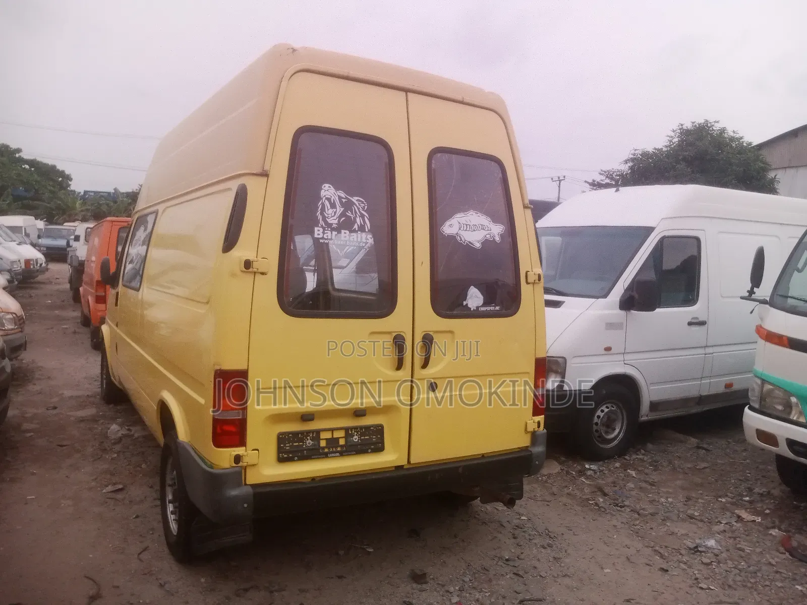 Ford Transit 2002 Yellow