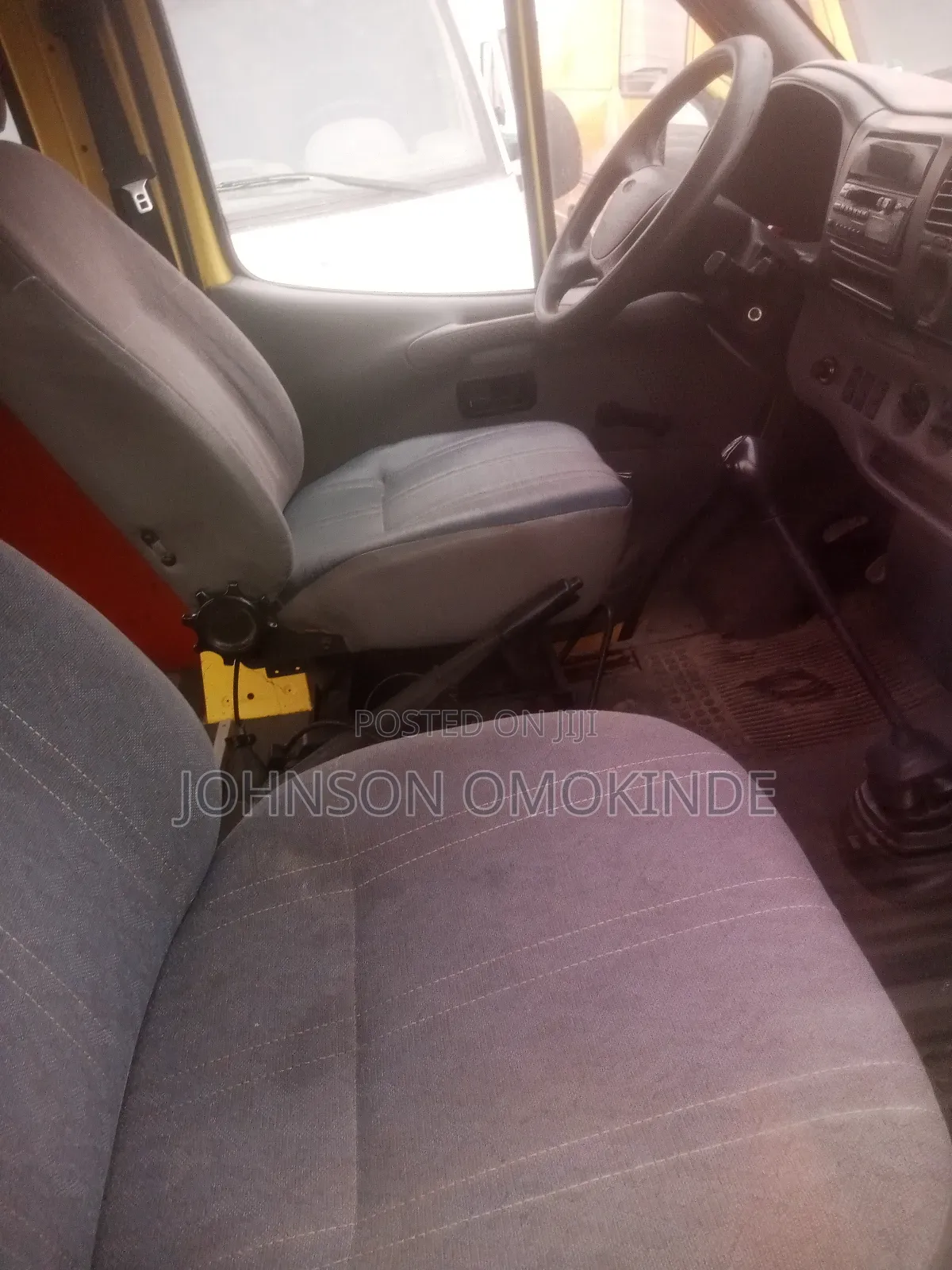Ford Transit 2002 Yellow