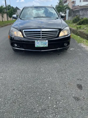 Photo - Mercedes-Benz C300 2008 Black