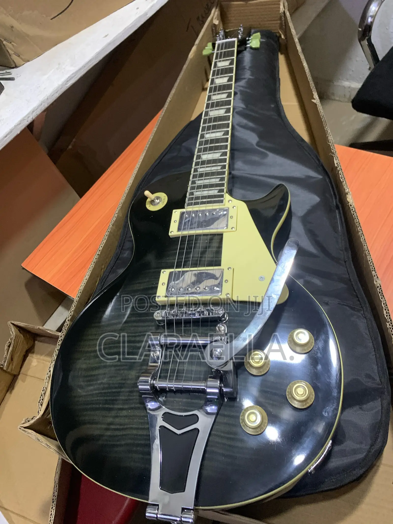 Gibson Les Paul Electric Guitar.