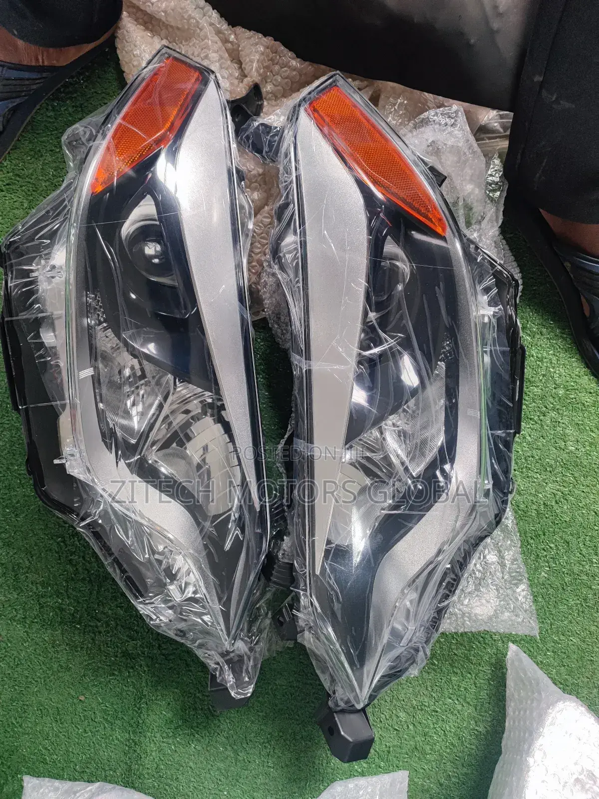 Set Head Light Corolla 2014/2015