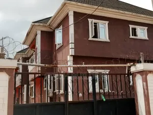 12bdrm Block of Flats in Benin City for sale