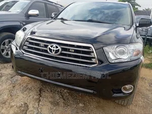 Photo - Toyota Highlander Limited 2010 Black