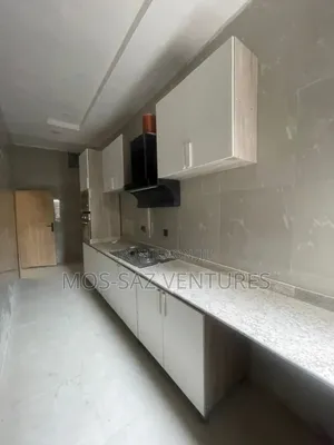 3bdrm Townhouse / Terrace in Harris Drive, Lekki Phase 2 for rent
