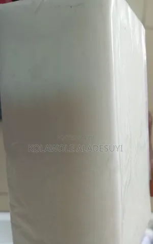 Giga White