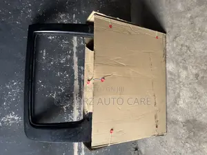 Complete Door Toyota Hilux 2010 / 2012 / 2015 Available