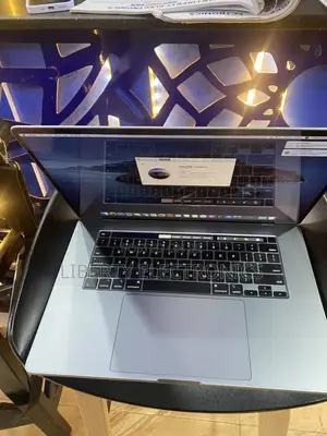 Laptop Apple MacBook Pro 2019 64GB Intel Core I9 SSD 1T