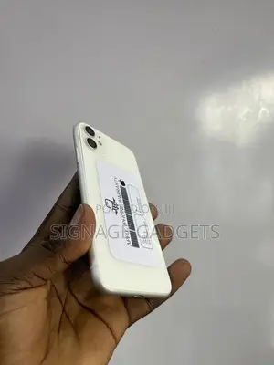 Apple iPhone 11 64 GB White