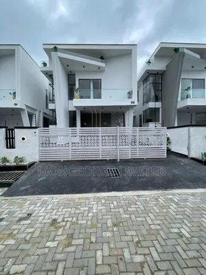 5bdrm Duplex in Agungi for sale