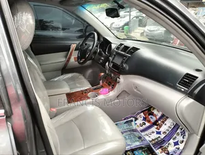 Toyota Highlander 2012 Gray