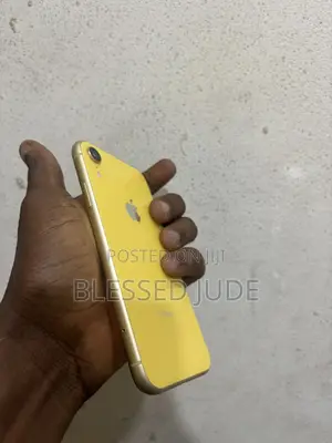 Apple iPhone XR 64 GB Yellow