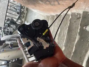 Toyota Camry 012 Fl Door (Body Spare Parts)