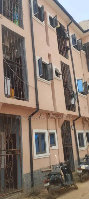 Furnished 1bdrm Hostel In Owerri For Sale.