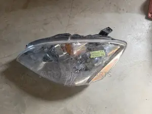 Nissan Altima 2003 Headlight