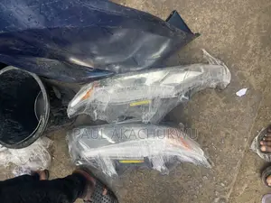 Toyota Venza 013 Headlight Charger Type (Body Spare Parts)