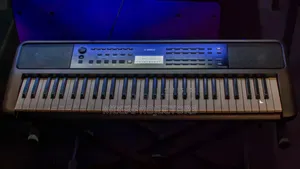 Brand New Yamaha Keyboard Psr-e383