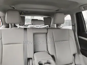 Toyota Highlander XLE 4x4 V6 (3.5L 6cyl 8A) 2017 Green
