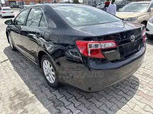 Toyota Camry LE 4dr Sedan (2.5L 4cyl 6A) 2012 Black