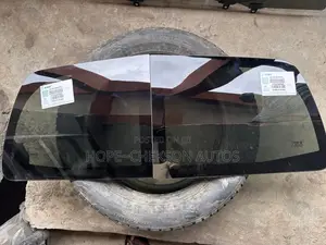 Back Glass for Toyota Hilux 2020