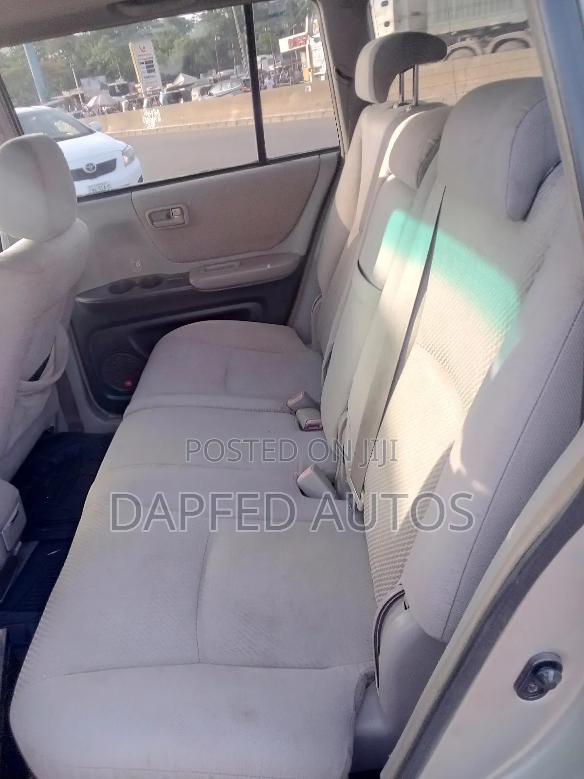 Toyota Highlander 2005 Gold