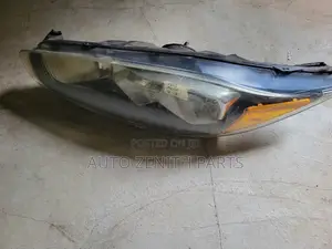 Ford Fiesta Headlight