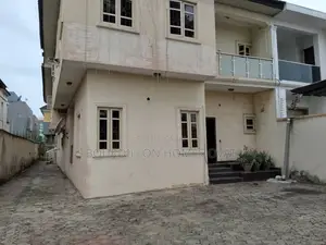 4bdrm Duplex in Lekki Phase 1 for rent