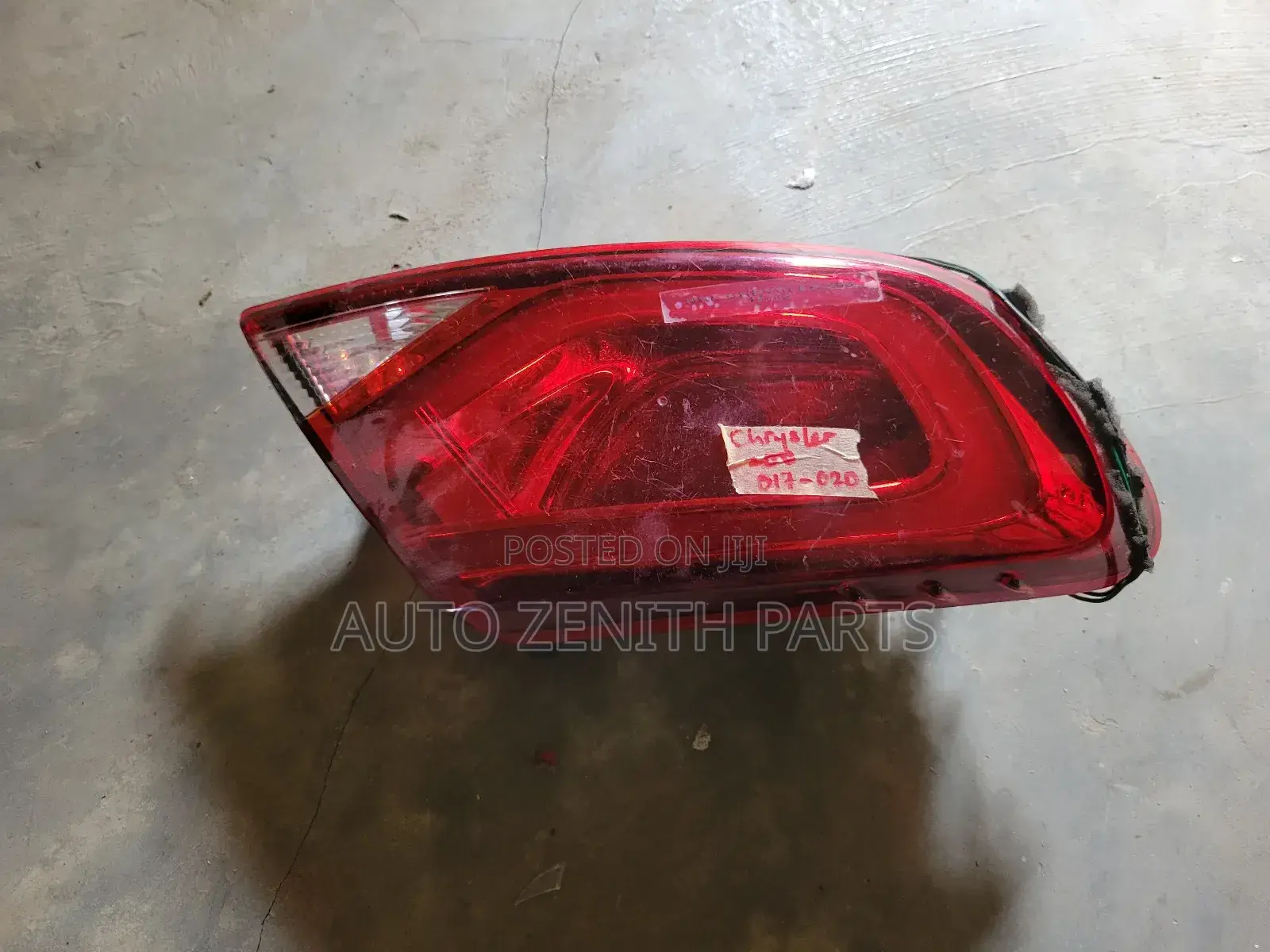 Chrysler 300 Back Light