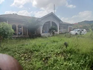 5bdrm Bungalow in Festac for sale