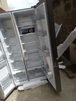 Free Standing Hisense Side by Side Refrigerator